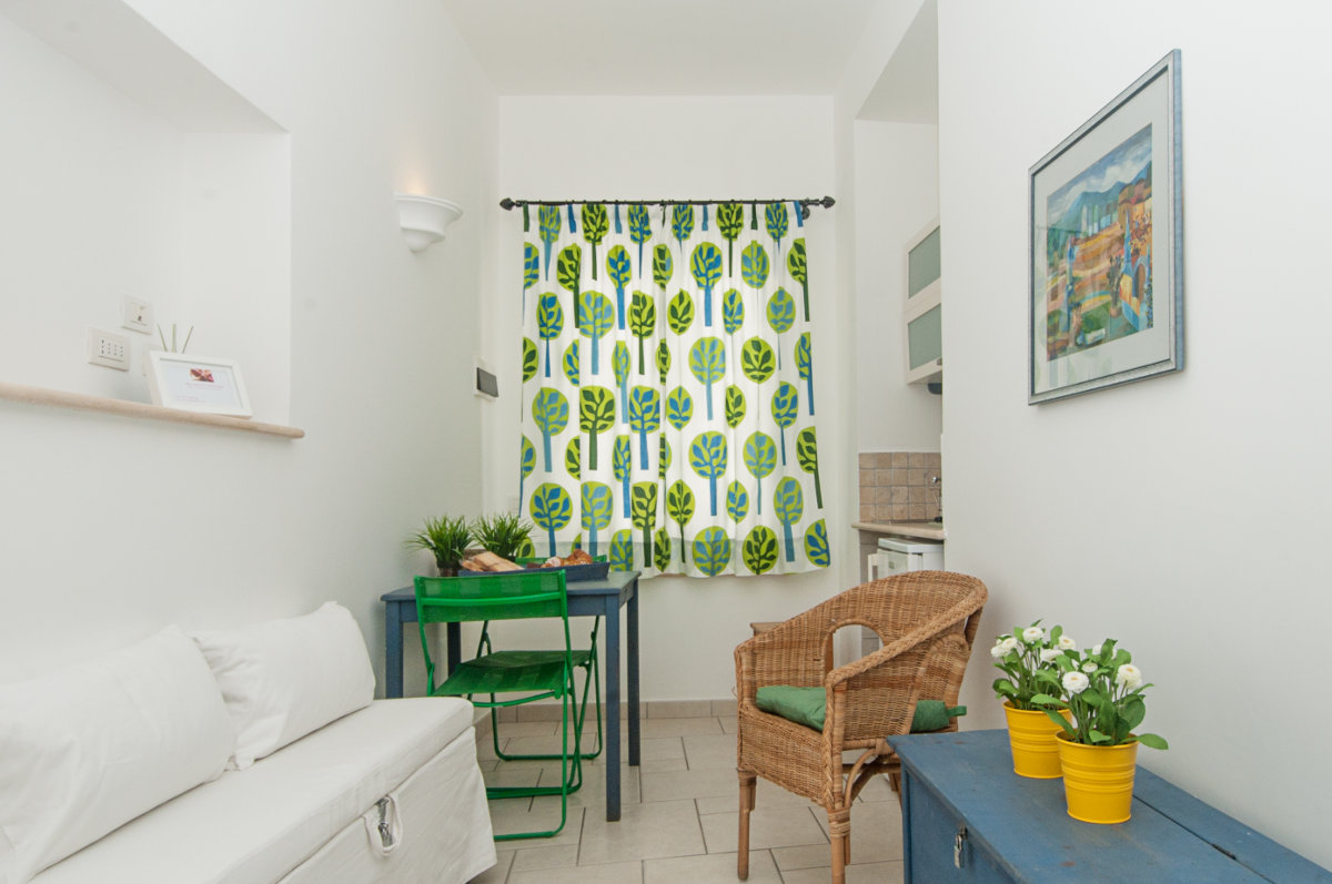 Home 1